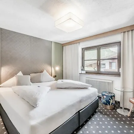 Corso's Annabell -